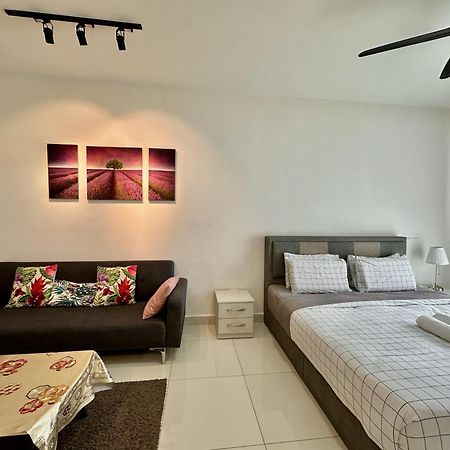 Teega Suites Puteriharbour By Wp Homestay Johor Bahru Kültér fotó